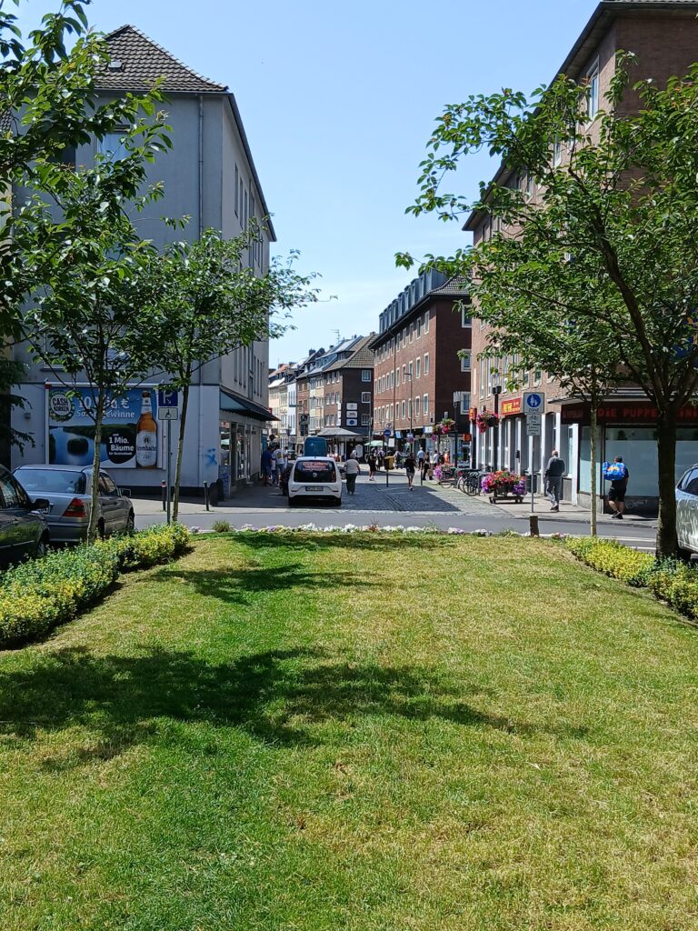 24h Betreuung in Neuss – Alternative zum Pflegeheim für Senioren